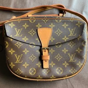 💕CLEAN LV crossbody Jeune Fille purse 💕